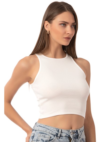 Özkan 26814 Kadın Pamuklu Fitilli Vücuda Oturan Halter Yaka İnce Biyeli Esnek Rahat Örme Crop Atlet