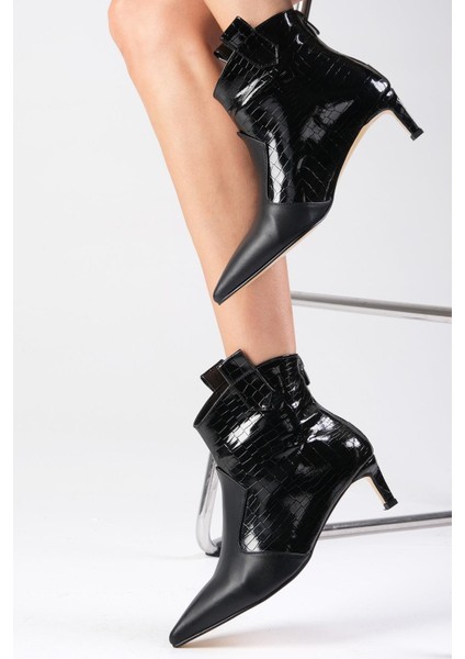 Coralie Siyah Renk Fermuarlı, Ince Suni Kürk Astarlı Kısa Topuklu Kadın Bot modelleri