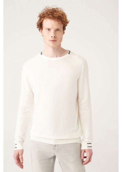 Erkek Beyaz Bisiklet Yaka Kolu Örgü Detaylı Kazak A31Y5108