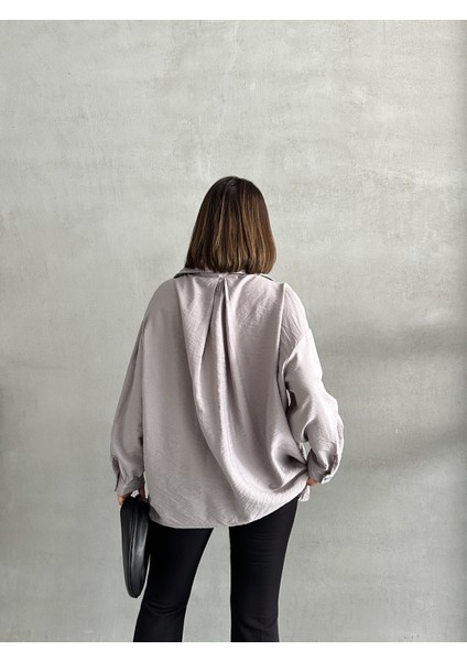 Kadın Dökümlü Oversize Gömlek