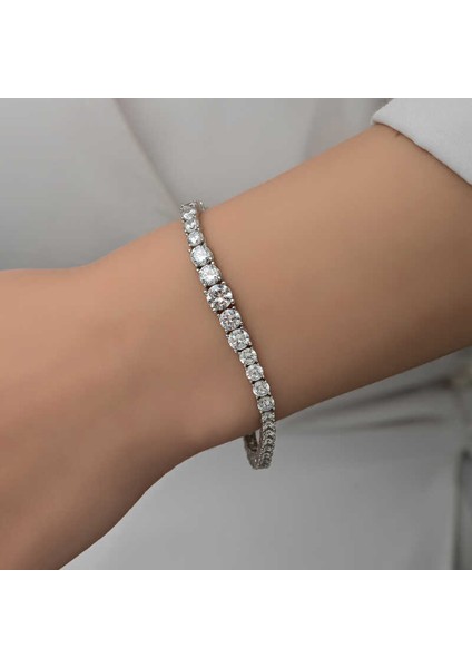 Gümüş Süzme Beyaz Taşlı Su Yolu Kadın Bileklik modelleri