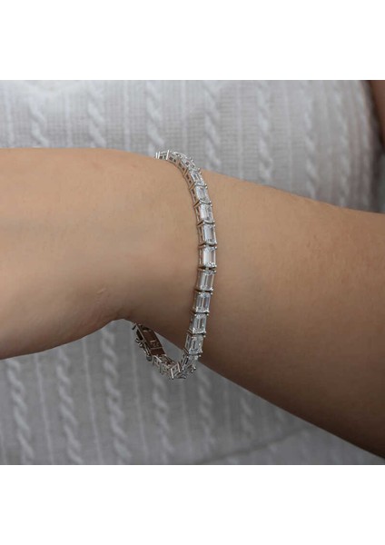 Gümüş Beyaz Taşlı Su Yolu Kadın Bileklik fırsatları