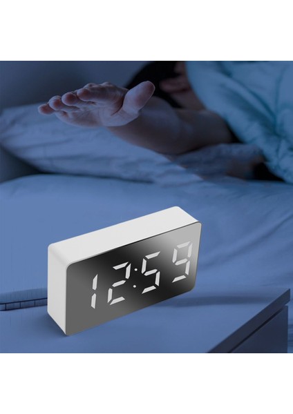 Dijital Çalar Saatler, LED Çok Fonksiyonlu Aynalı Saat, Dijital Alarm Erteleme Ekran Zaman Gece LCD Işık, Masaüstü USB 5V/EV Dekoru Yok, Gümüş ve Siyah (Yurt Dışından)