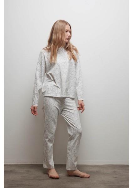Kadın Pamuklu Uzun Kollu Pijama Takımı
