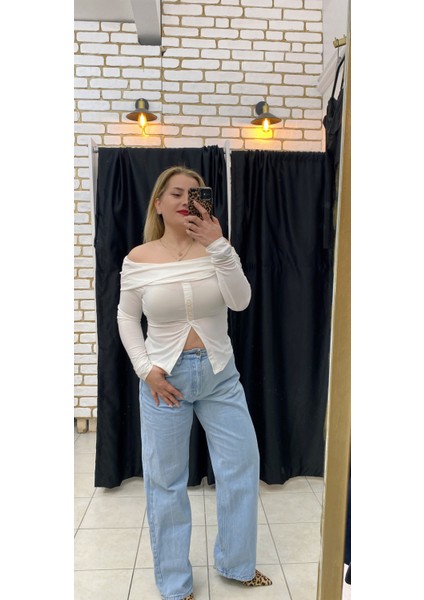 Madonna Yaka Yırtmaçlı Sandy Bluz