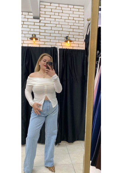 Madonna Yaka Yırtmaçlı Sandy Bluz fırsatları