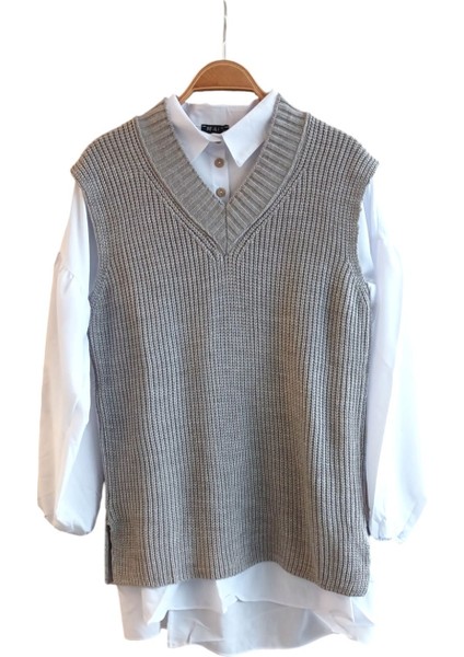 V Yaka Triko Yırtmaçlı Süveter