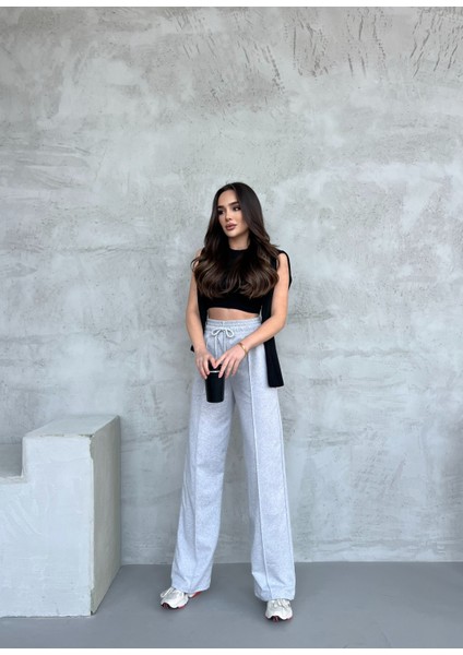 Kadın Mevsimlik Salaş Geniş Paça Yüksek Bel Gri Eşofman Altı modelleri