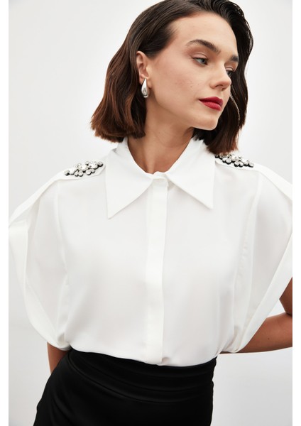Omuz Aksesuarlı Kısa Kol Gömlek - Ekru indirimleri