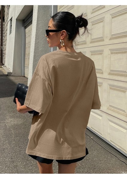 Oversize T-Shirt Optımıstıc Baskılı indirimleri