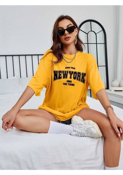 New York 1968 Baskılı Kadın Oversize Salas T-Shirt Boyfriend fiyatları