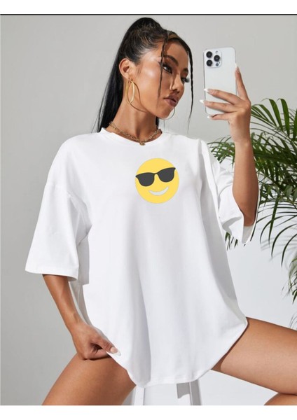 Gözlüklü Emoji Ünisex T-Shirt Oversize Salas Boyfriend modelleri