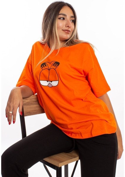 Garfield Baskılı Turuncu Oversize Tshirt modelleri