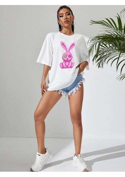 Beyaz Oversize T-Shirt Pembe Tavşan Baskılı fırsatları