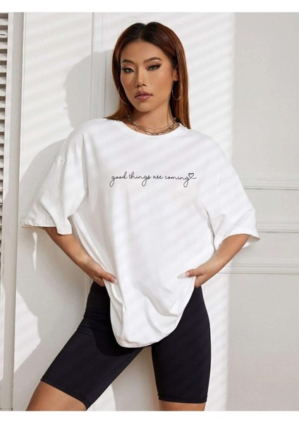 Good Things Baskılı Oversize T-Shirt Salaş Boyfirend fiyatları