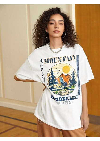 Beyaz Oversize T-Shirt Mountain Baskılı fiyatları