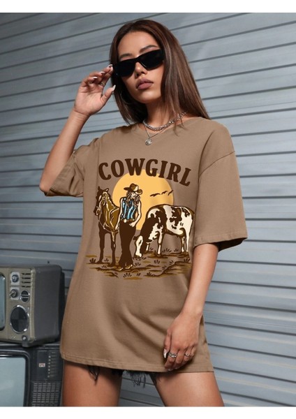 Cowgirl Baskılı Kadın Oversize Kahverengi T-Shirt