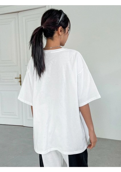Beyaz Oversize T-Shirt Challenge Baskılı fiyatları