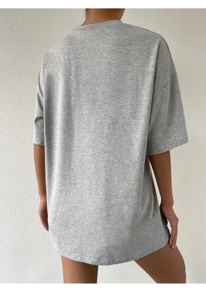 Kadın Kaktüs Baskılı Oversize T-Shirt modelleri