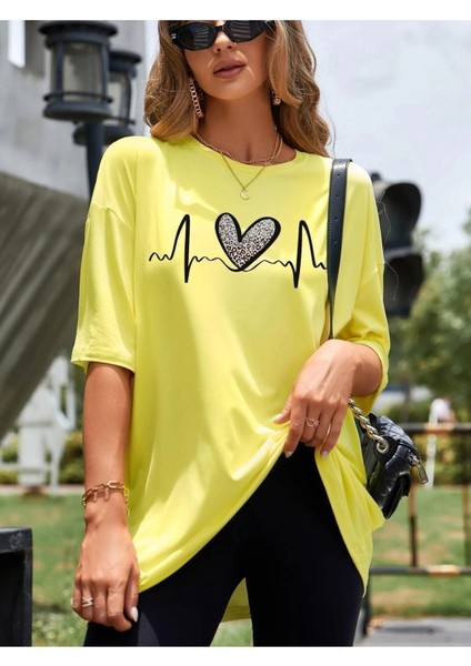 Kalp Ritmi Baskılı Kadın Oversize T-Shirt Salaş Boyfirend