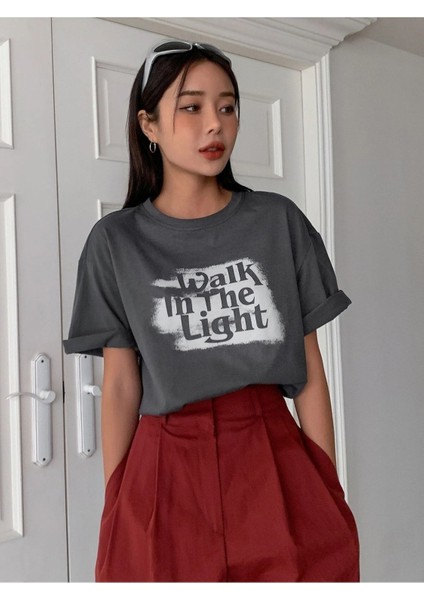 Füme Walk In The Light Baskılı Oversize T-Shirt
