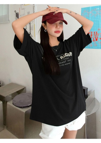 Siyah Vernal Record Baskılı Oversize T-Shirt modelleri
