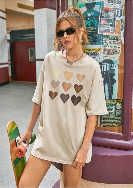 Kadın Kalp Baskılı Oversize T-Shirt modelleri