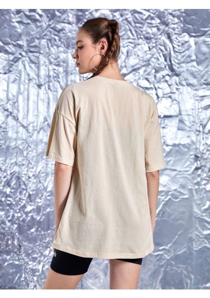 Kadın Sense Kelebek Baskılı Oversize T-Shirt fiyatları