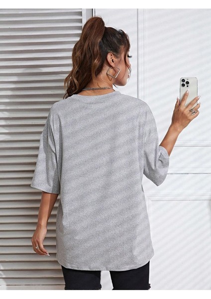 Çerçevede Çiçek Baskılı Oversize T-Shirt Salaş Boyfirend fırsatları