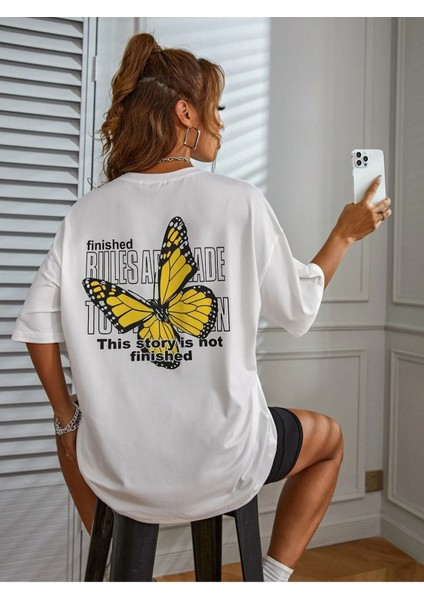 Kadın Beyaz Oversize Sarı Finished Bules Baskılı T-Shirt