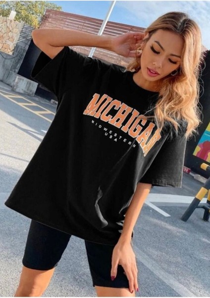 Siyah Michigan Baskılı Oversize Tshirt modelleri