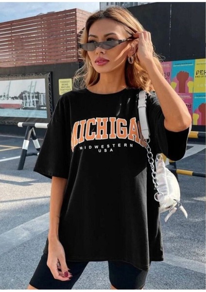 Siyah Michigan Baskılı Oversize Tshirt fırsatları