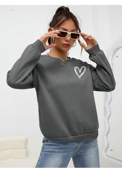 Kalp Baskılı Oversize Sıfır Yaka Sweatshirt