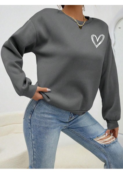 Kalp Baskılı Oversize Sıfır Yaka Sweatshirt