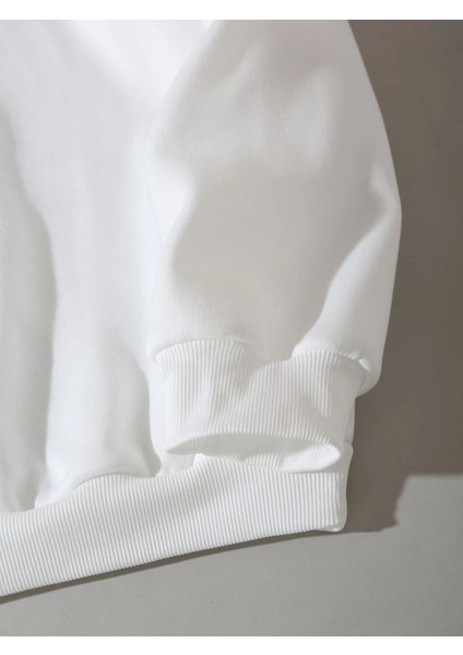 Kadın Beyaz Love Ayı Baskılı Oversize Sweatshirt modelleri