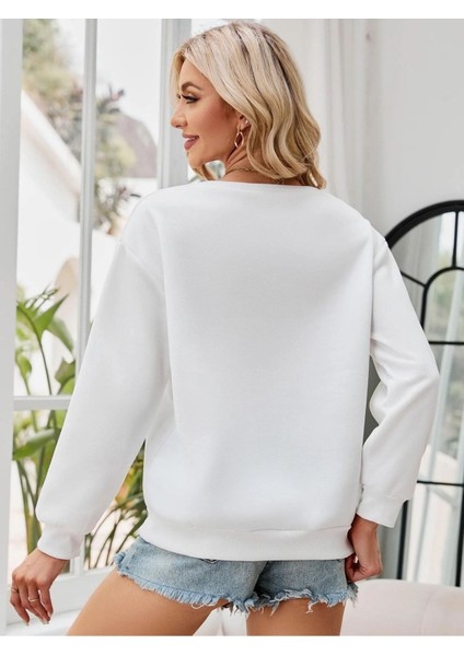 Kadın Beyaz Love Baskılı Oversize Sweatshirt fırsatları