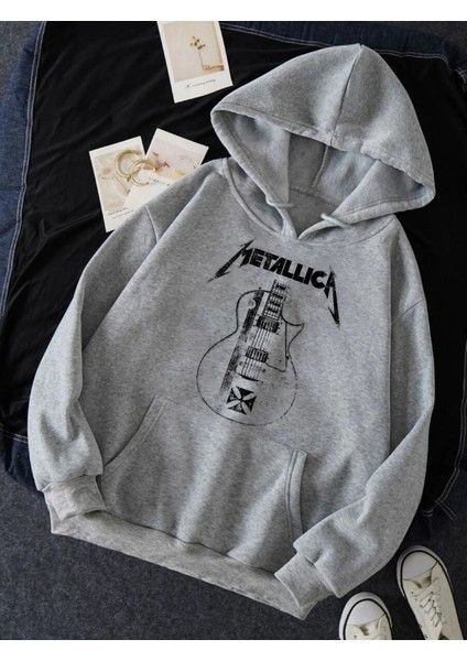 Metallica Baskılı Oversize Sweatshirt