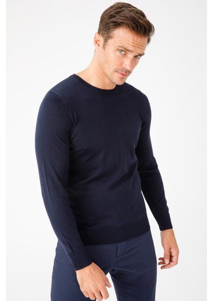 Erkek Basic Sıfır Yaka Ince Triko Kazak Koyu Lacivert fırsatları