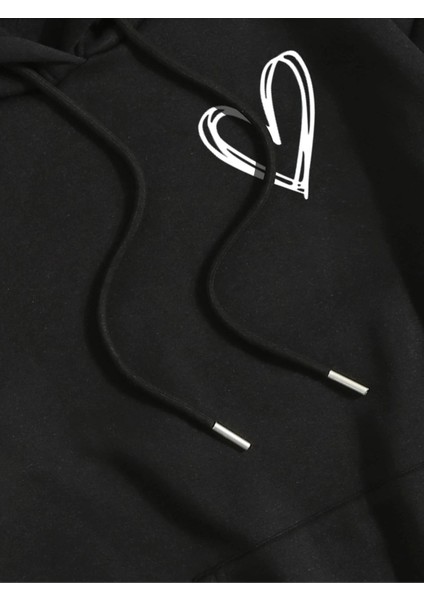 Minimal Kalp Baskılı Oversize Sweatshirt fiyatları