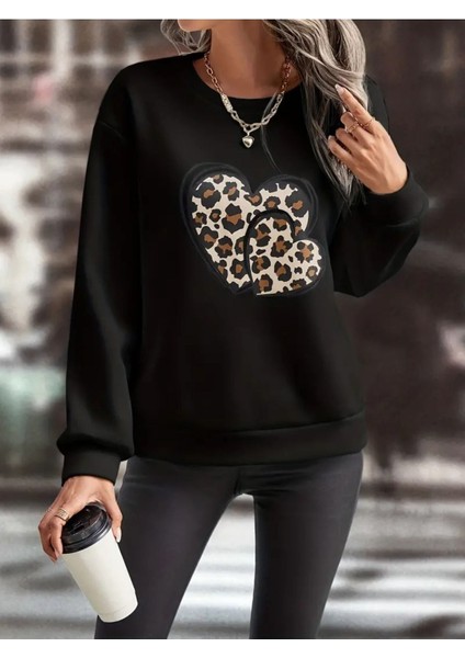 Kalp Baskılı Oversize Sıfır Yaka Sweatshirt modelleri