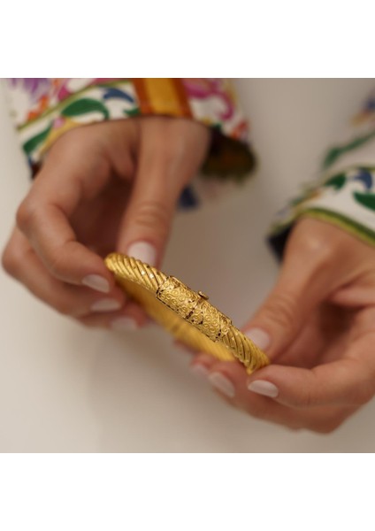 22 Ayar Otantik Gate Mini Burgu Altın Kelepçe fiyatları