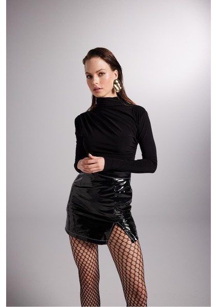 Yırtmaçlı Astarlı Rugan Mini Bria Etek Siyah