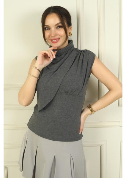 Kadın Degaje Yaka Önü Büzgülü Kolsuz Likralı Bluz modelleri