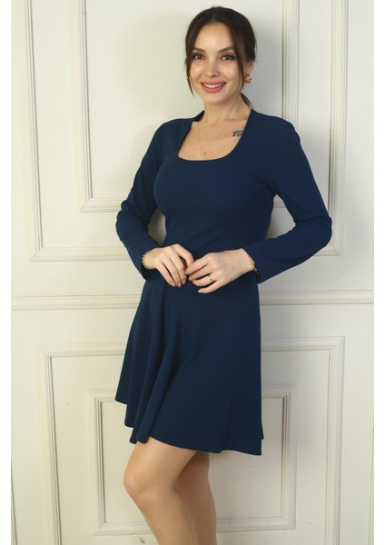 Kadın U Yaka Kısa Krep Elbise fiyatları