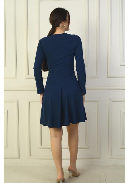 Kadın U Yaka Kısa Krep Elbise fırsatları