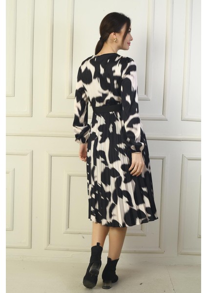 Kadın Kruvaze Yaka Astarlı Beli Kemerli Piliseli Desenli Midi Saten Elbise fırsatları