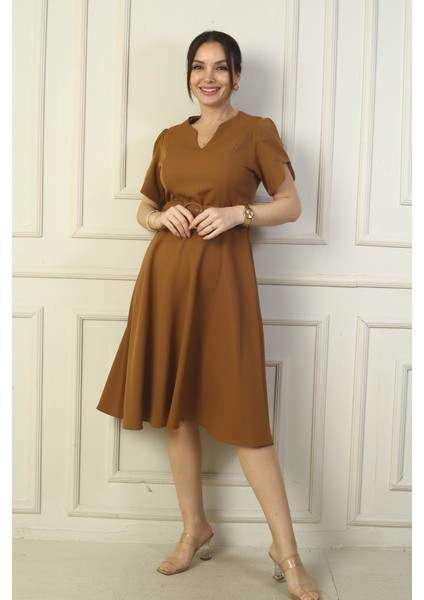 V Yaka Kol Detaylı Beli Kemerli Elbise modelleri