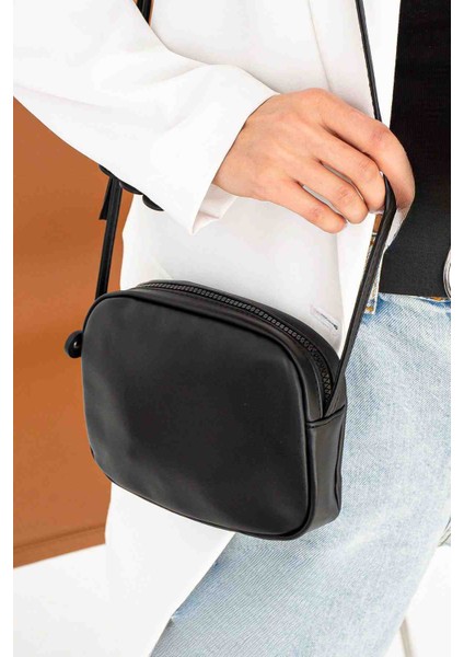 Urban Style Askılı Çapraz Kullanıma Uygun Omuz Çantası