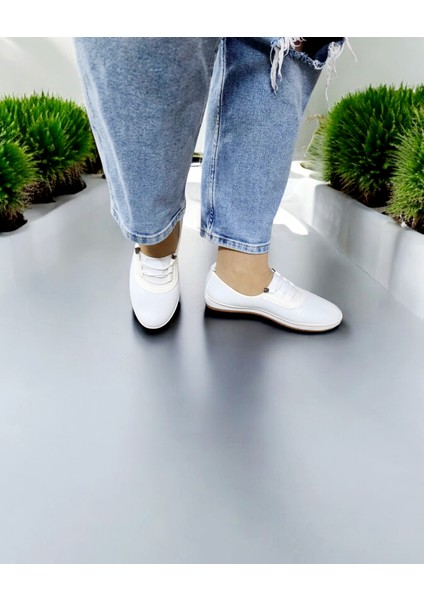 Kadın Kaymaz Taban Lastikli Delikli Spor Babet Ayakkabı fırsatları