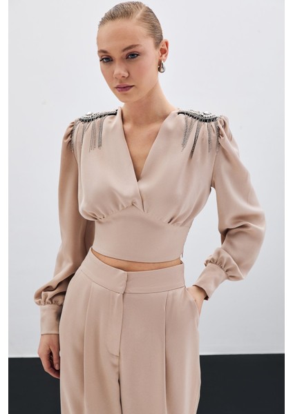Omuz Aksesuarlı Kısa Bluz - Bej fiyatları